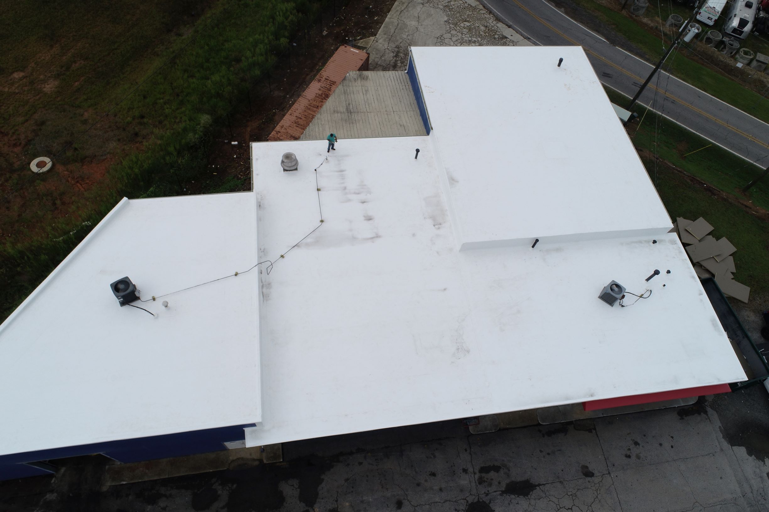 Final product of a commercial roof install in Atlanta 